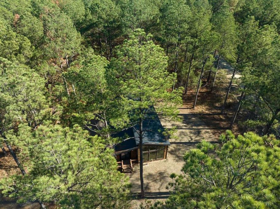 The Blaylock Cabin, 2 King, Hot Tub, Pet Friendly! Broken Bow Exterior foto